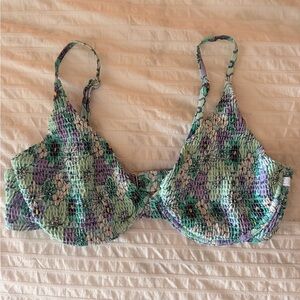 La Vie En Rose Smocked Underwire Bikini Top